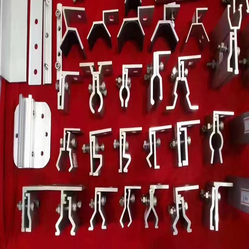 光伏配件 C型鋼連接件  抗震支架配件4孔平面L型護(hù)角3孔角碼3孔直板馬鞍卡